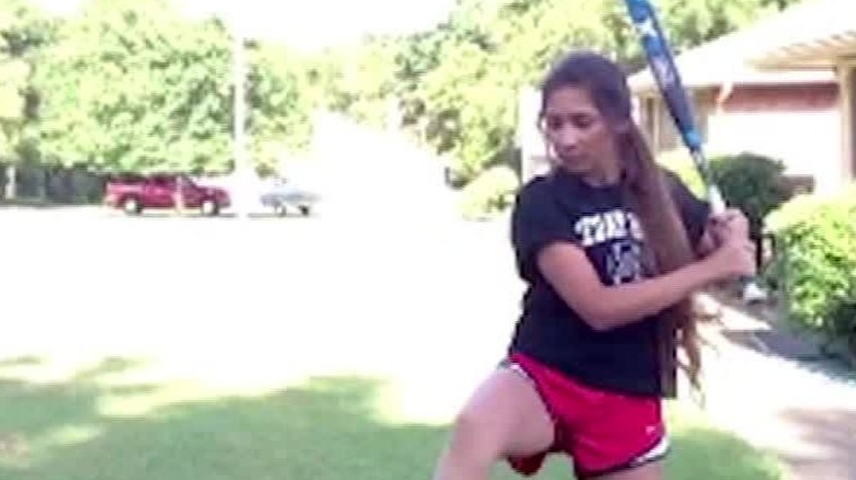 Watch 16-year-old’s amazing softball trick