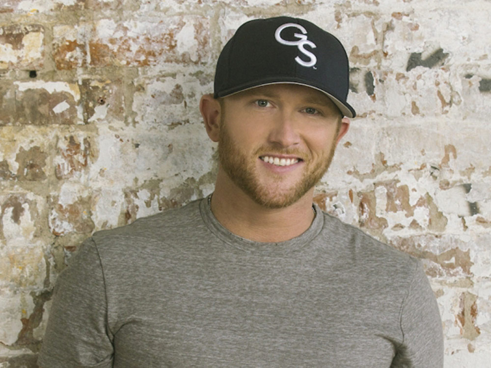 The Streak Continues: Cole Swindell Earns 6th Consecutive No. 1 Single, “Middle of a Memory”