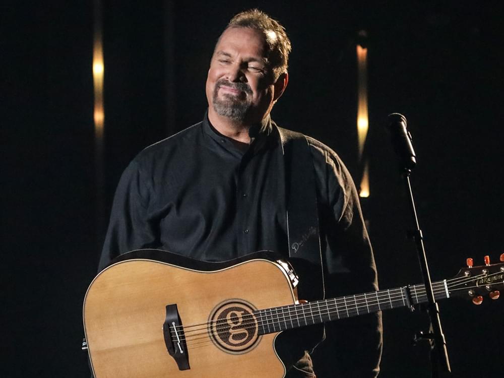 Garth Brooks Helps Honor Sam & Dave at “Grammy Salute to Music Legends” TV Special [Watch Preview]