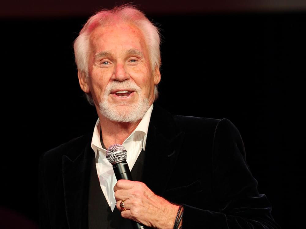 Kenny Rogers Tops Billboard Country Albums Chart for First Time in 34 Years