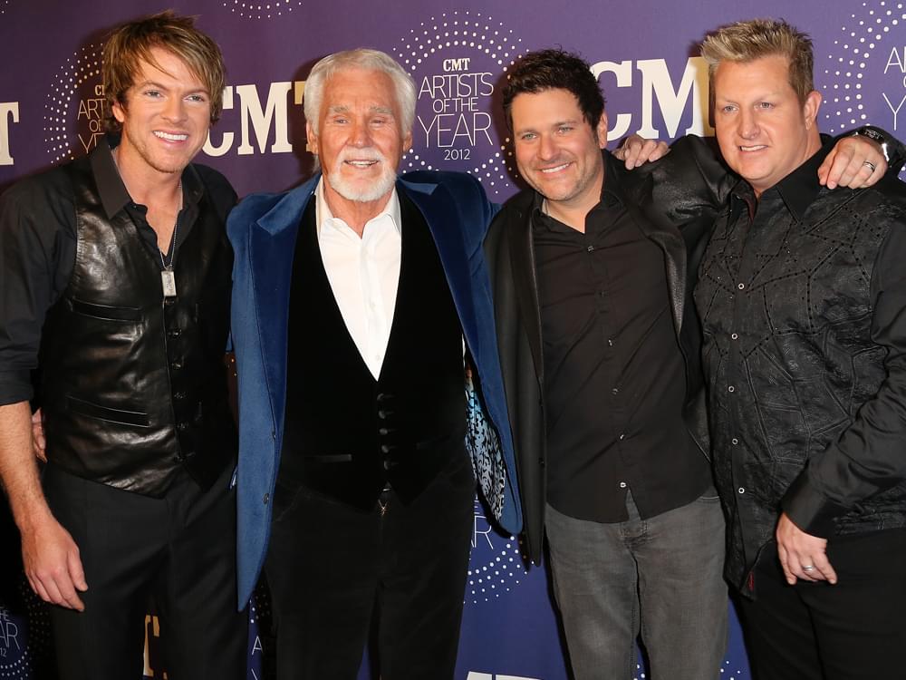 Watch Rascal Flatts Honor Kenny Rogers With “Through the Years” on CMT TV Special
