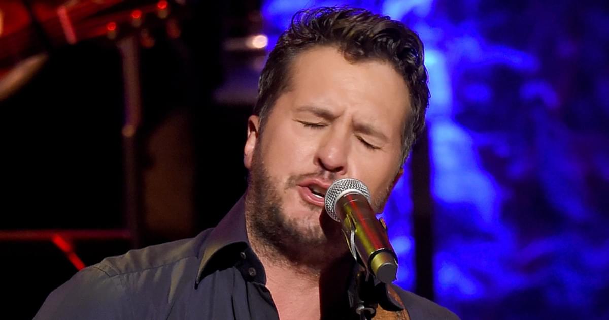 Watch Luke Bryan’s Stripped-Down Performance of “Build Me a Daddy” on “The Tonight Show”