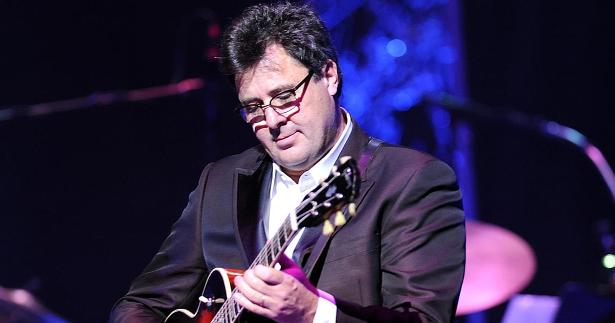 Watch Vince Gill Perform His 1994 No. 1 Single “Tryin’ to Get Over You” on the Opry’s Saturday Night Show