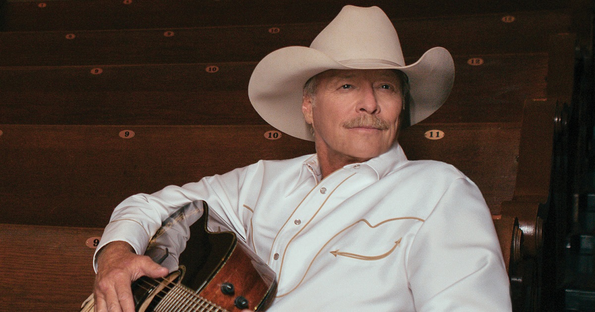 Congrats to Alan Jackson – as He Announces That He’s Going To Be a Grandfather