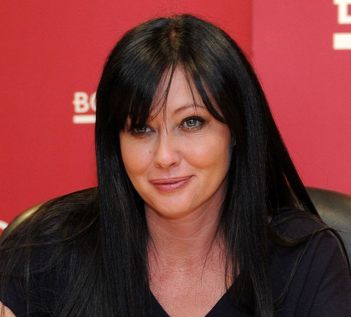 SHANNEN DOHERTY LOSES HER BATTLE with BREAST CANCER AT 53