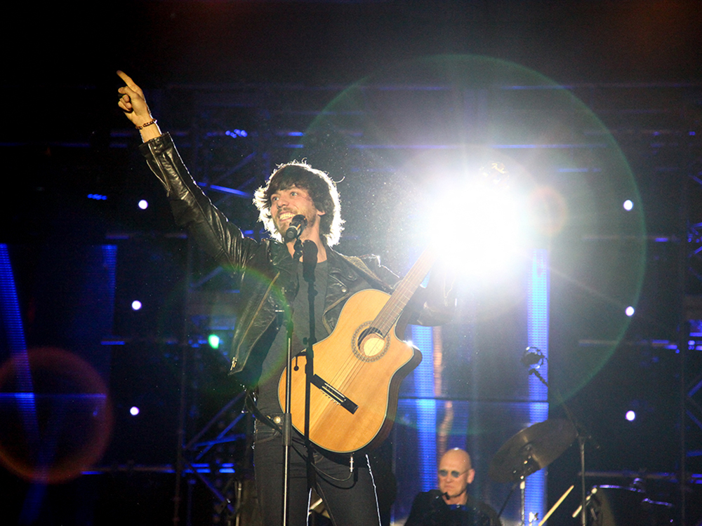 Chris Janson Steps Up To Help West Virginia Flood Victims