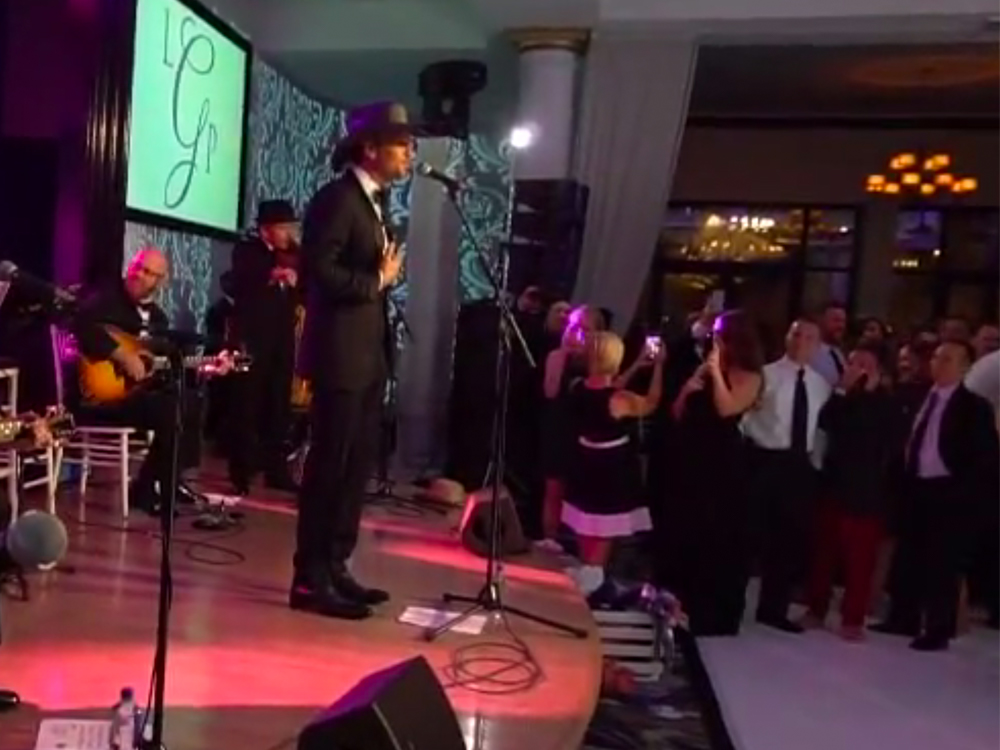 Watch Ol’ Softy Tim McGraw Surprise a Wedding Party by Singing “My Little Girl”