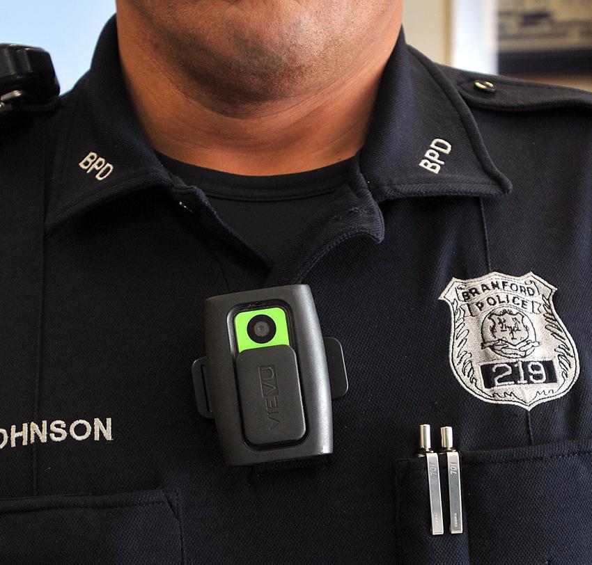 Urbandale Police receive donation for 24 body cameras