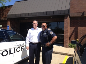 Congressman David Young finishes his ride-a-long with Clive police officer Coleman.