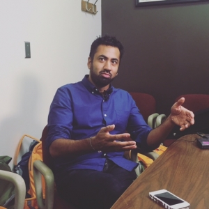 Actor Kal Penn visited Harding Middle School this week to talk about the arts. (photo by Sarah Beckman)