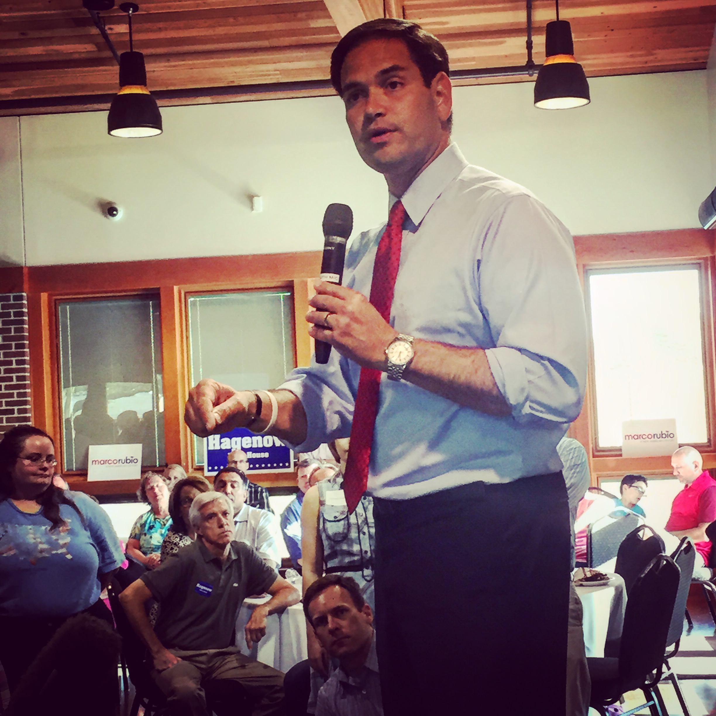 Rubio touches on clean energy, Planned Parenthood in Cedar Falls