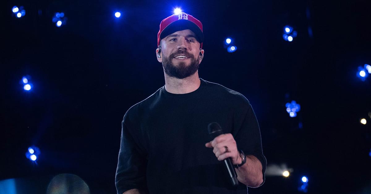 Watch Sam Hunt Perform New Single, “Breaking Up Was Easy in the ’90s,” on the “Tonight Show”