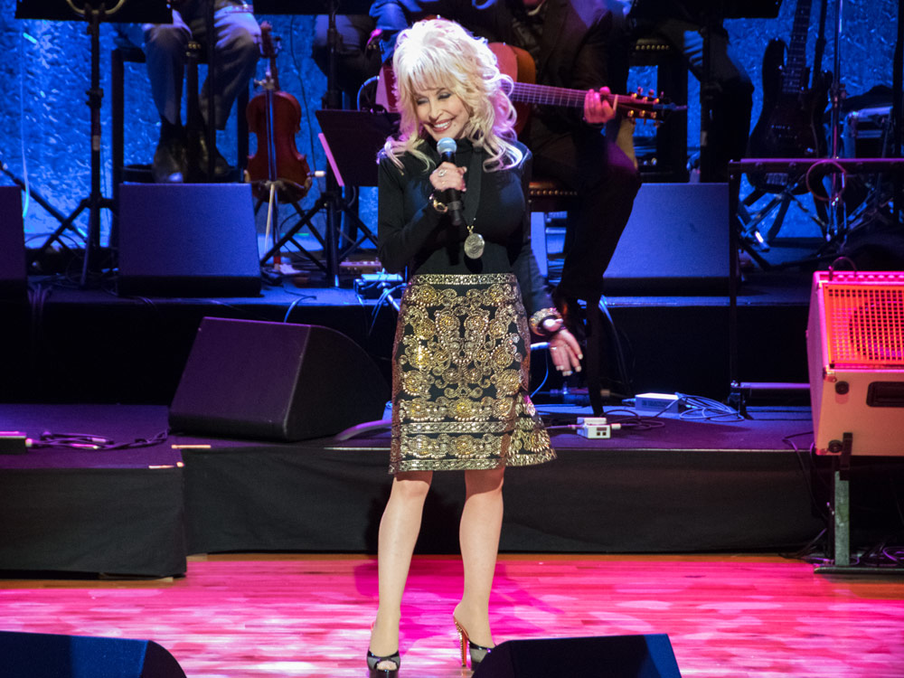 Watch Dolly Parton Perform “Dumb Blonde” at the Hall of Fame Medallion Ceremony