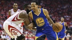 Warriors hope to get Livingston, Barnes back for round 2