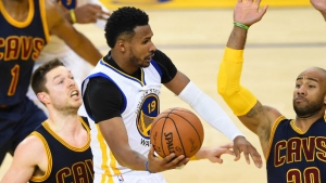 ▶︎ Barbosa coins new rally cry for Splash Brothers’ three-pointers