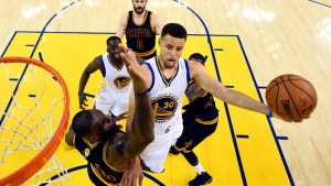 ▶︎ Highlights: Warriors crush Cavs to take 2-0 lead in NBA Finals