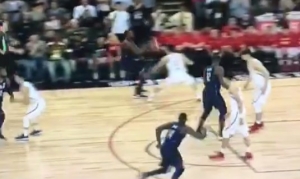 ▶︎ KD scores first points as a Warrior at Oracle with 3 off the tip