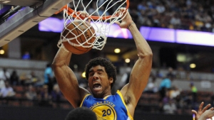 Warriors re-sign James Michael McAdoo