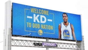 Warriors officially announce deal with Durant