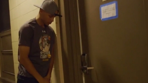 ▶︎ Basketball camper drops to floor after surprise visit from Steph Curry
