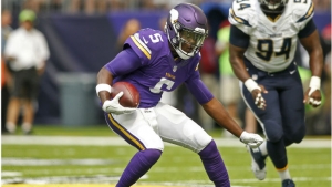 Vikings QB Bridgewater goes down with left knee injury