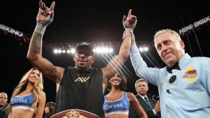 ▶︎ Andre Ward on boxing in Oakland: ‘I’ll never abandon Oracle. Ever.’