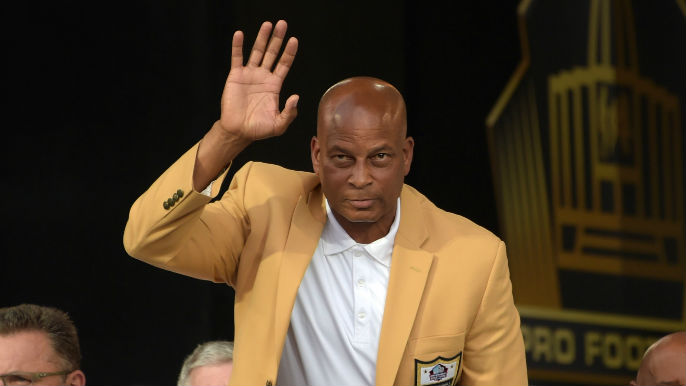 Ronnie Lott has higher hopes for Kaepernick than most