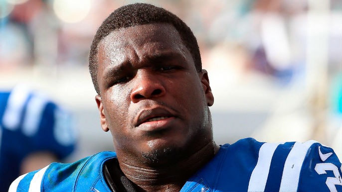 Frank Gore moves into 10th place all-time for career rushing yards