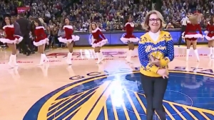 Warriors choreograph dance with viral mom