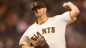 Giants re-sign veteran reliever to minor league deal [report]
