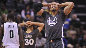 Warriors leave offense in Oakland, fall 110-89 in Memphis