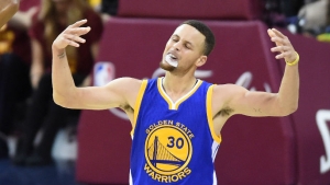 Steph Curry unveils new 3-point celebration in win over Suns