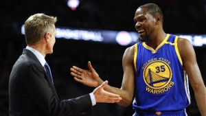 Kerr keeps Warriors winning with yoga, creative approach