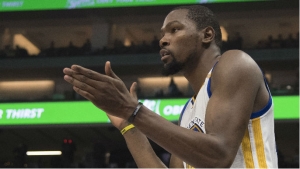 Durant becomes first NBA player to score 40 points on just 16 shots