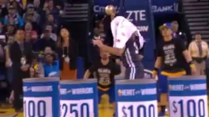 Steph Curry helps fan win $5,000
