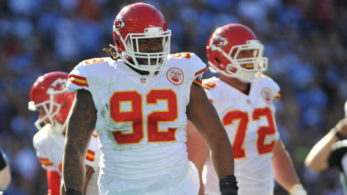 49ers one of several teams pushing for former All-Pro defensive lineman [report]