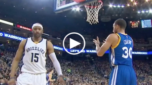 Steph Curry blows by Vince Carter, hits unique two-handed layup