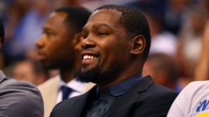 Durant cleared for practice, will play Saturday barring setback