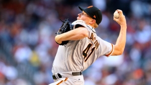 Melancon earns first save as Giants end disappointing road trip on high note