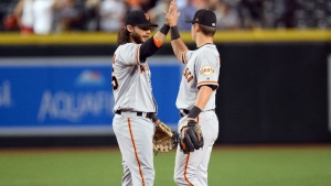 Panik delivers as Giants beat Royals 2-1 in 11 innings