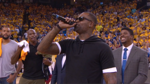 Oracle gets loud as Warriors honor 2007 “We Believe” team during Game 1