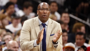Mike Brown still waiting on Tyronn Lue to pay up overdue bet