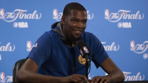 Kevin Durant willing to take less money to keep Warriors’ core intact [report]