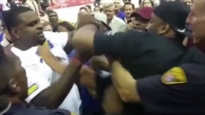 Draymond ridicules Cleveland fans for harassing his mom