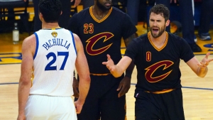 Cavs having trouble trading Kevin Love [report]