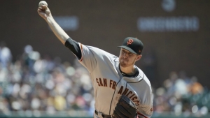 Stratton loses first career start, Giants drop series to Tigers