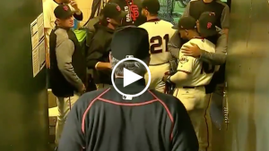 Giants players, coaches line up to hug departing Nunez