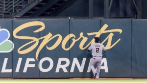 Giants approached Span about transitioning to left field