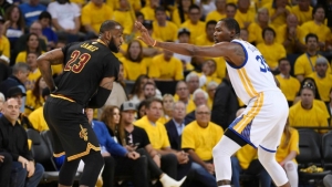 Durant shares opinion on Cavs and LeBron rumors: ‘Can’t trade a legend’