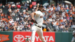 Bumgarner continues to build stamina, looks unfazed in return from injury